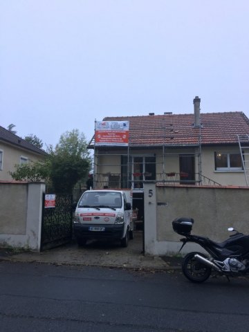 Travaux de couverture et rénovation de toiture d'une maison par couvreur à Livry-Gargan